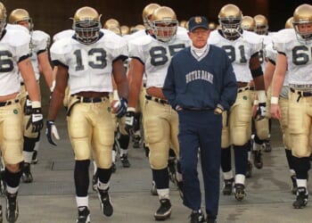 Lou Holtz, legendary Notre Dame coach who led Irish to national title, dies at 89