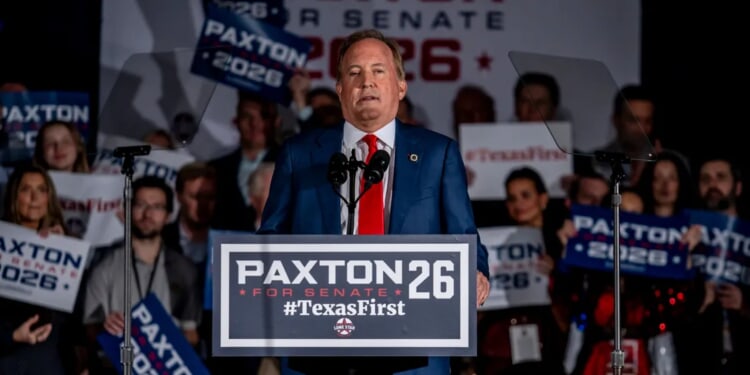 CPAC Gives Bitter Texas GOP Rivals Chance To Woo Conservative Base, But Only One Takes It