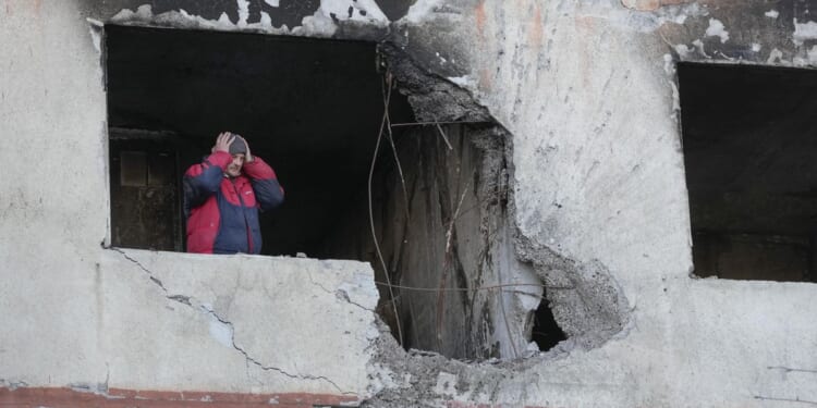 Russian strike on the Kyiv region kills 4 and wounds at least 15, with peace talks stalled