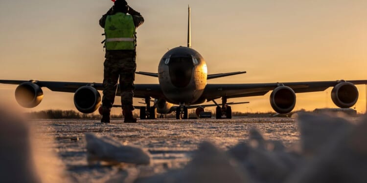 Crew of fatal U.S. military crash included Georgia father and several from Ohio