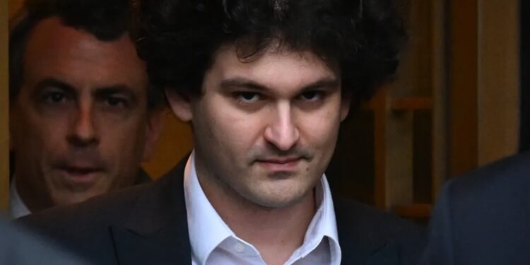 ‘The Guy’s A Piece Of Sh*t’: Allies Worry Sam Bankman-Fried Might Get Break From Trump