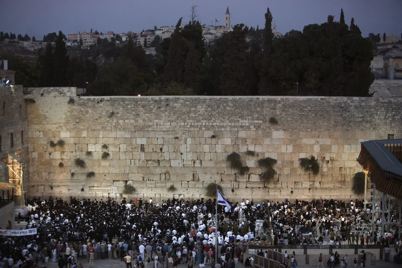 (Photo credit MENAHEM KAHANA/AFP via Getty Images)