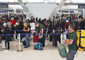 How to monitor airport security lines at U.S. airports while TSA officers go without pay