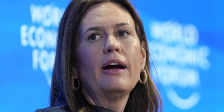 Arkansas governor asked to leave restaurant because it made people ‘uncomfortable’