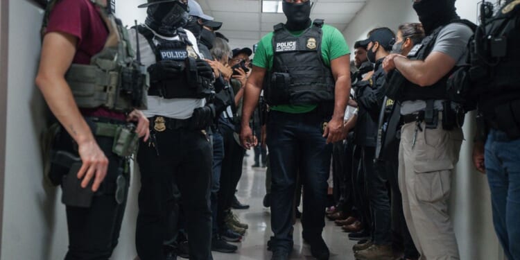 House Minority Leader Hakeem Jeffries blasts ICE airport deployment, warns of ‘untrained’ agents