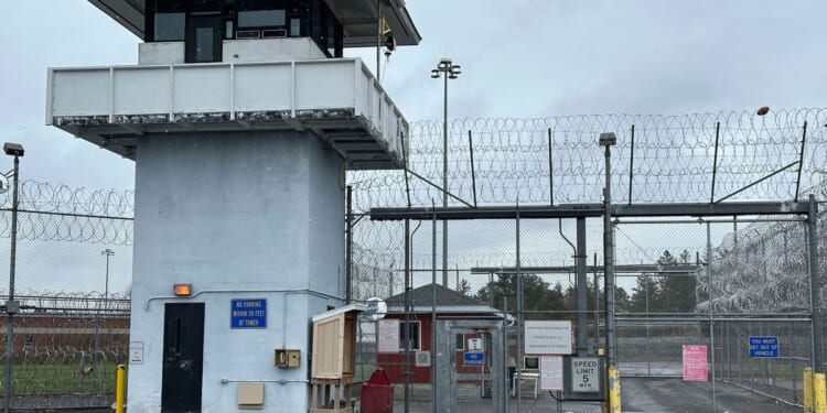 Former N.Y. prison guard accused of stomping on inmate’s head goes on trial for murder