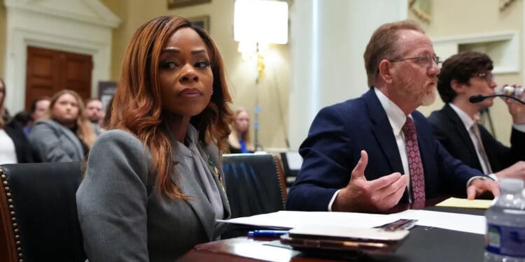 Democrat Rep Entrenched In Embezzlement Faces Expulsion Threats In 7-Hour Hearing
