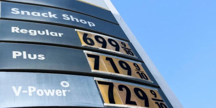 Three-Headed Economic Monster Looms In Face Of American Consumers As Iran Conflict Rages, Midterms Approach