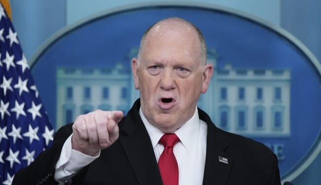 Tom Homan BURIES Jake Tapper for Trying to Lecture HIM About ICE Laws and Masks – Twitchy
