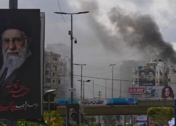 White House says Iran talks progressing as Tehran publicly rejects U.S. proposal, strikes continue