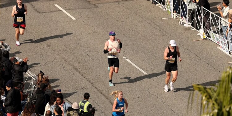 American Nathan Martin Wins By Just 0.01 Seconds In What Has To Be Most Dramatic LA Marathon Ever