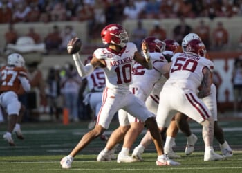 Arkansas QB Taylen Green Turns Heads at NFL Combine After Record Jumps, 4.36 Sprint