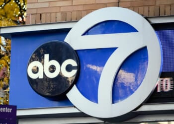 Bachelorette Star Taylor Frankie Paul Smashes Barstools on Baby Daddy While Daughter Cries [WATCH]