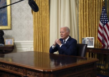 Biden's Oval Office Bust Honored a Man Now Accused by NYT of Repeat Sexual Abuse – Twitchy