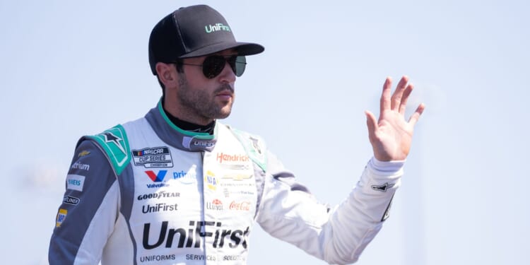 Chase Elliott Snags Martinsville Win as Cook Out 400 Turns Into a Classic Short Track Scrap