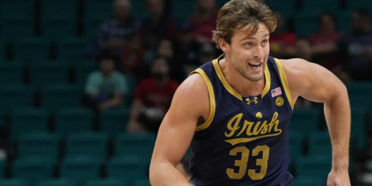 Colts Sign Notre Dame Basketball’s Carson Towt With Intention Of Turning Him Into Tight End