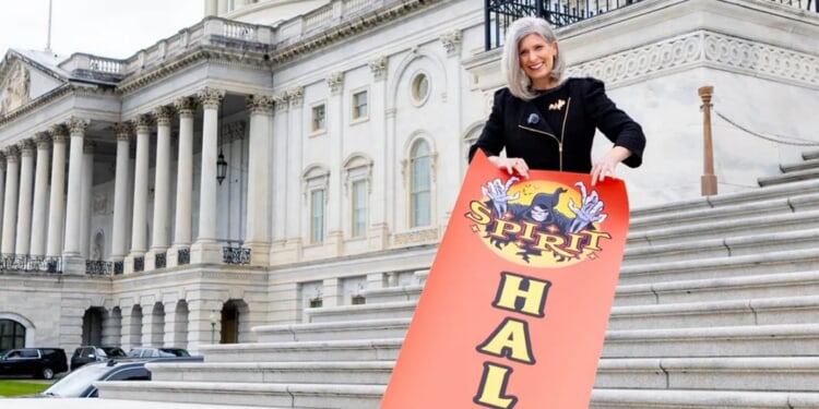 Feds Finally Sell Massive DC Building That’s Been Empty And Costing Millions For Over A Year