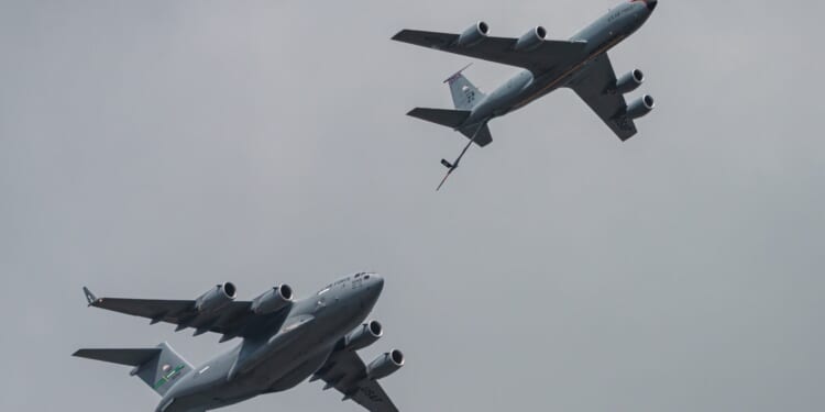 Four Crew Members Killed After U.S. Air Force KC-135 Refueling Plane Crashes in Iraq [WATCH]