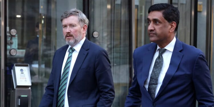 Four House Democrats Side With Republicans On Trump’s Iran Strikes