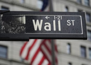 Gov. Ron DeSantis Shares Not-So-Bullish Economic Points – Twitchy