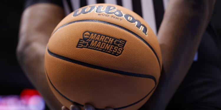 Here's Your Can't Miss Thursday Sports To-Do List