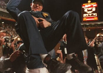 Legendary College Football Coach Lou Holtz has Died – Twitchy