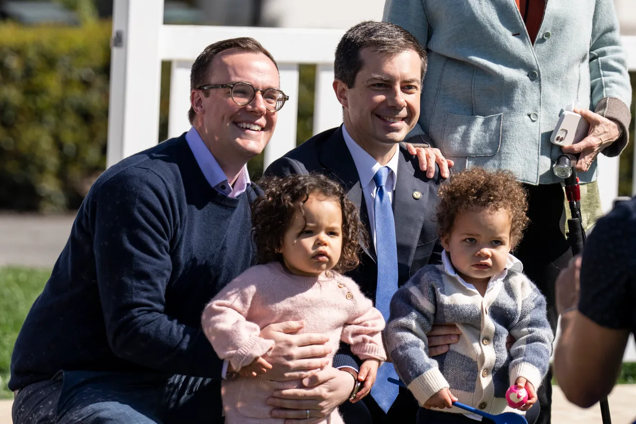 WASHINGTON, DC - APRIL 10: U.S. Secretary of Transportation Pete Buttigieg (R) and husband Chasten Buttigieg and their children Penelope and Gus attend the annual Easter Egg Roll on the South Lawn of the White House on April 10, 2023 in Washington, DC. The tradition dates back to 1878 when President Rutherford B. Hayes invited children to the White House for Easter and egg rolling on the lawn. (Photo by Drew Angerer/Getty Images)