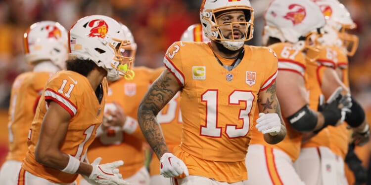 Mike Evans Leaves Buccaneers for 49ers After Twelve Seasons, Saying It Was About a “New Challenge” Not More Money