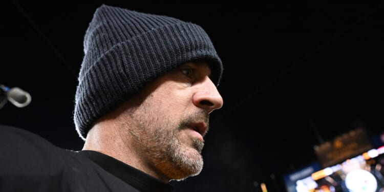 Mike McCarthy Calls Aaron Rodgers Reunion in Pittsburgh “a Great Story” as Steelers Wait on 2026 Decision