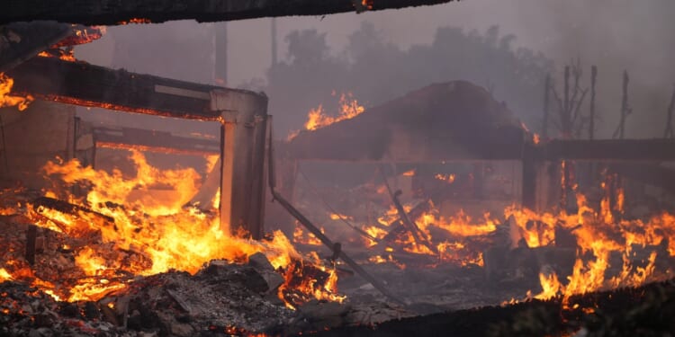 NHL Reporter Jessi Pierce and 3 Children Die in White Bear Lake House Fire as Investigation Continues