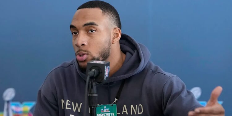 Pats’ TreVeyon Henderson Seemingly Shows Support For Jaden Ivey After He Was Cut For Telling Truth About Pride Month