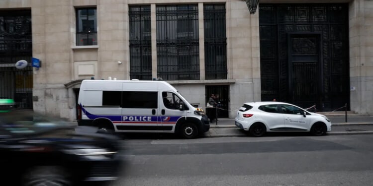 Police Arrest Three Suspects In Attempted Bank Of America Bombing In Paris