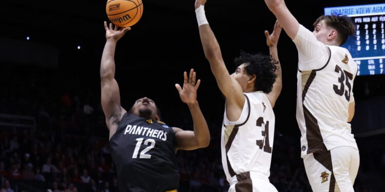 Prairie View A&M Breaks Through in Dayton, Beats Lehigh 67-55 for 1st NCAA Tournament Win
