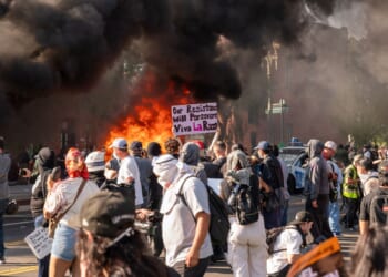 Security Experts Issue Terrifying Warning [WATCH]