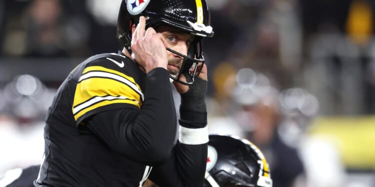 Steelers Add Michael Pittman Jr While Aaron Rodgers Still Has No Offer, No Deadline