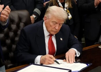 Trump Discloses New Deadline He Gave Iran