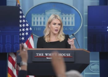 Viral Close-Up of Karoline Leavitt Triggers Outrage Cycle Over Press Sec – Twitchy