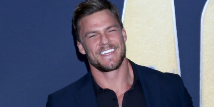 ‘Reacher’ Star Alan Ritchson Seen Punching Neighbor During Heated Tennessee Street Fight [WATCH]