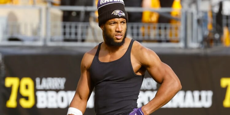 ‘Where My President At?’: Ravens’ Marlon Humphrey Looking To Play Golf With Trump After Landing In Palm Beach