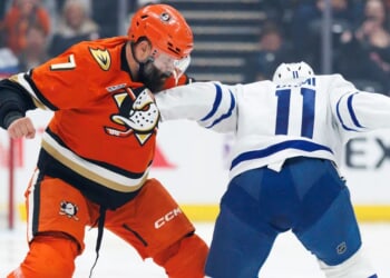 Honor, Revenge And Bloody Knuckles: This Right Here Is Why Hockey Is For Men