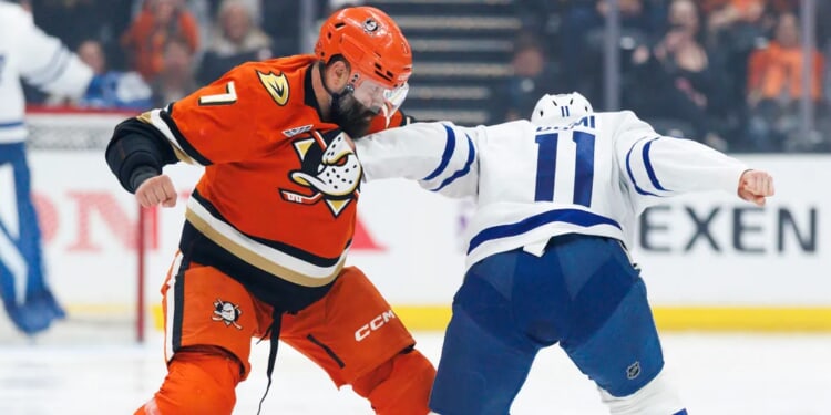 Honor, Revenge And Bloody Knuckles: This Right Here Is Why Hockey Is For Men