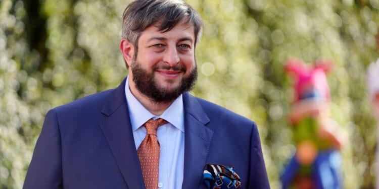 ‘Bob’s Burgers’ actor Eugene Mirman rescued from fiery crash by New Hampshire governor’s detail