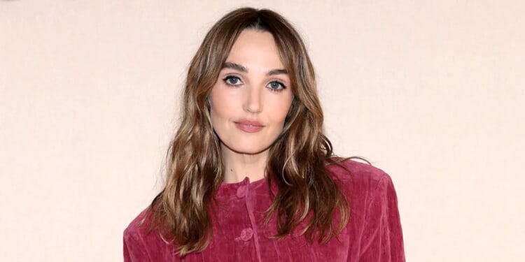 ‘Saturday Night Live’ Star Chloe Fineman Faces Scrutiny After Admitting She Pantsed A Boy In Her Care