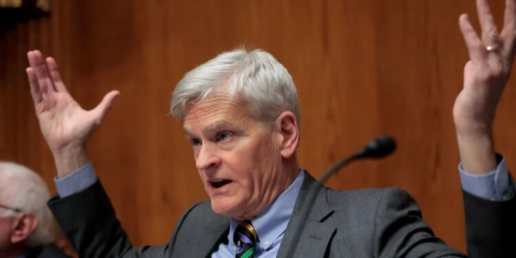 Trump-Impeaching GOP Senator Reportedly Melted Down Over Not Getting Enough Money