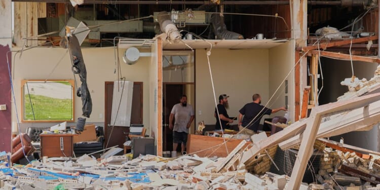 Nature puts heat on blast as scorching temperatures in eastern U.S. could smash records