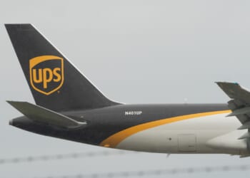 Controller’s Urgent Warning Captured During a Louisville Airport Near Miss [WATCH]