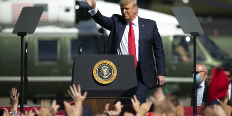 Donald Trump Signs College Sports Order That Could Reshape NIL, Transfers, and Eligibility Across the NCAA