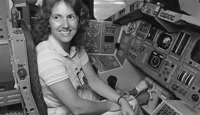 Gen X Schools Down the 'Mass False Memory' Challenger Explosion Claim – Twitchy