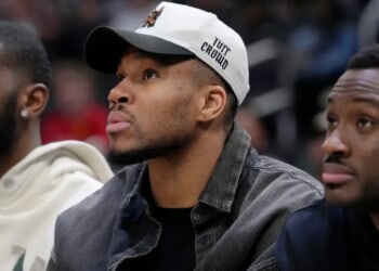Giannis Antetokounmpo Blasts Bucks As ‘Disrespectful’ After Being Sidelined To End Season