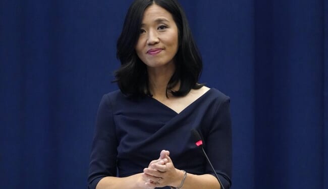 Healey & Wu Get a Brutal, Well-Deserved Reception on Red Sox Opening Day – Twitchy